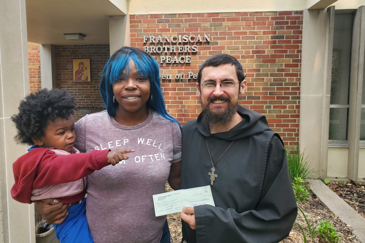 Franciscan Brothers of Peace Aid Young Mothers Needing Shelter